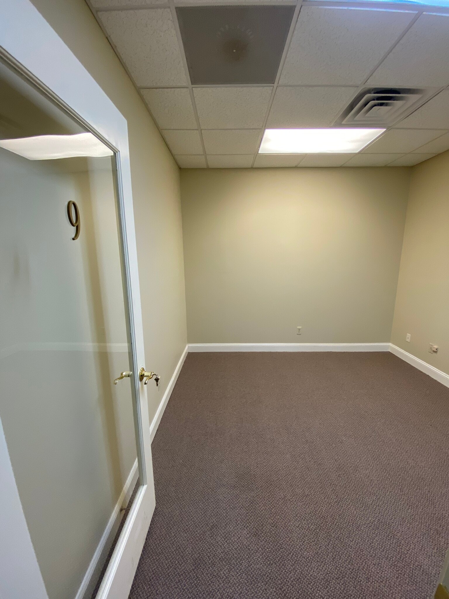 70 N Main St, Hilton Head Island, SC à louer Photo intérieure- Image 1 de 1