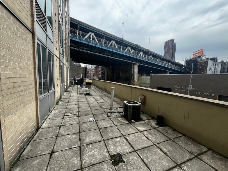 148 Madison St, New York, NY for lease - Building Photo - Image 2 of 9