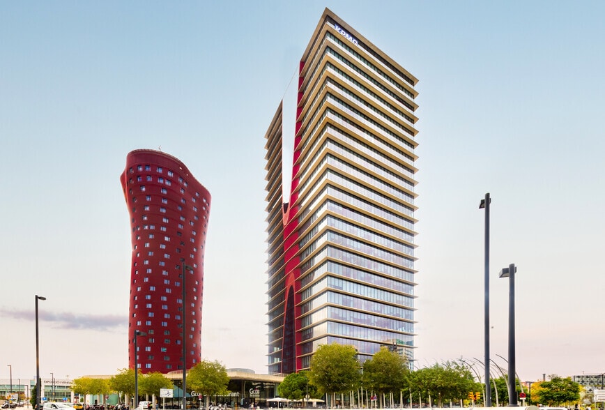 Plaça Europa, 41-43, L'Hospitalet de Llobregat, Barcelona for lease - Building Photo - Image 2 of 10