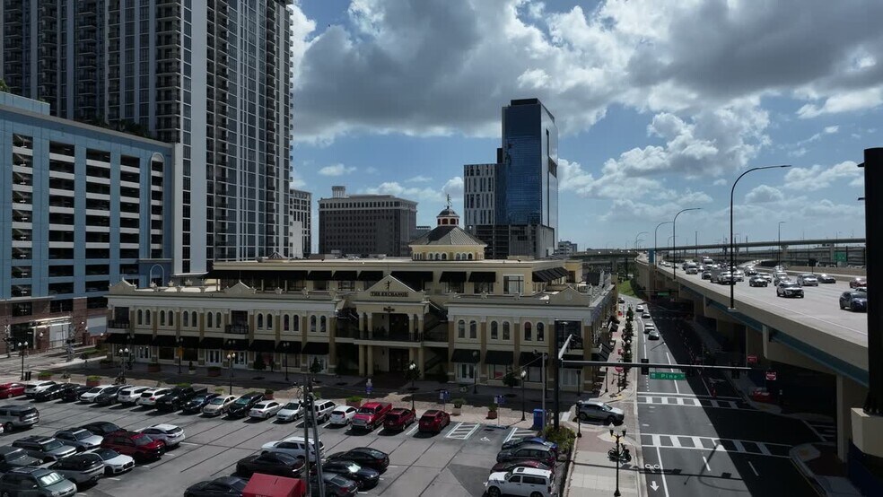 122 W Pine St, Orlando, FL à louer - Vidéo sur l’inscription commerciale - Image 2 de 17