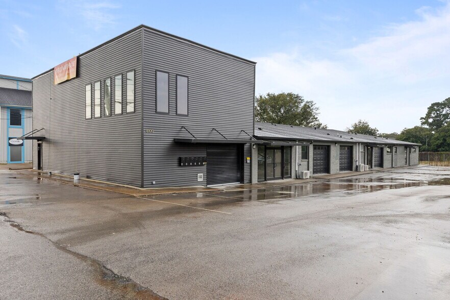 8100 Memorial Pky SW, Huntsville, AL for lease - Building Photo - Image 1 of 2