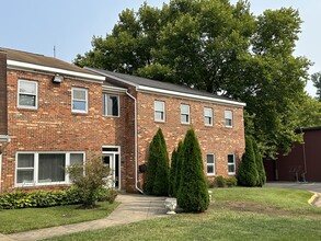 578 Waterloo Rd, Warrenton, VA for lease Interior Photo- Image 1 of 3