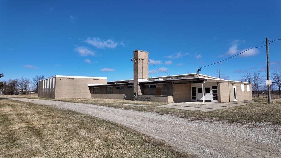 11700 E Pleasant Lake Rd, Manchester, MI for lease - Building Photo - Image 1 of 15