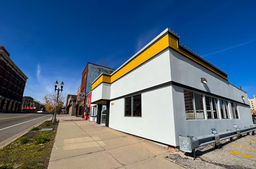 125 E Kalamazoo St, Lansing, MI à louer - Photo du bâtiment - Image 1 de 7