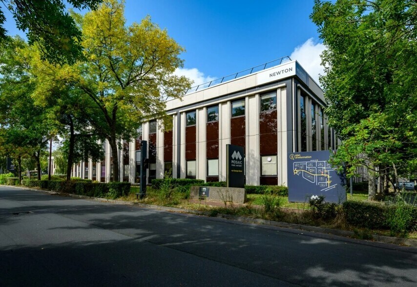 1 Rue Georges Besse, Antony for lease - Building Photo - Image 3 of 3