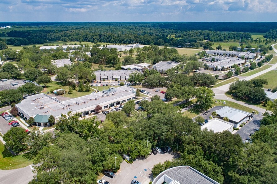 Progress Dr, Alachua, FL à vendre - Photo du bâtiment - Image 2 de 13