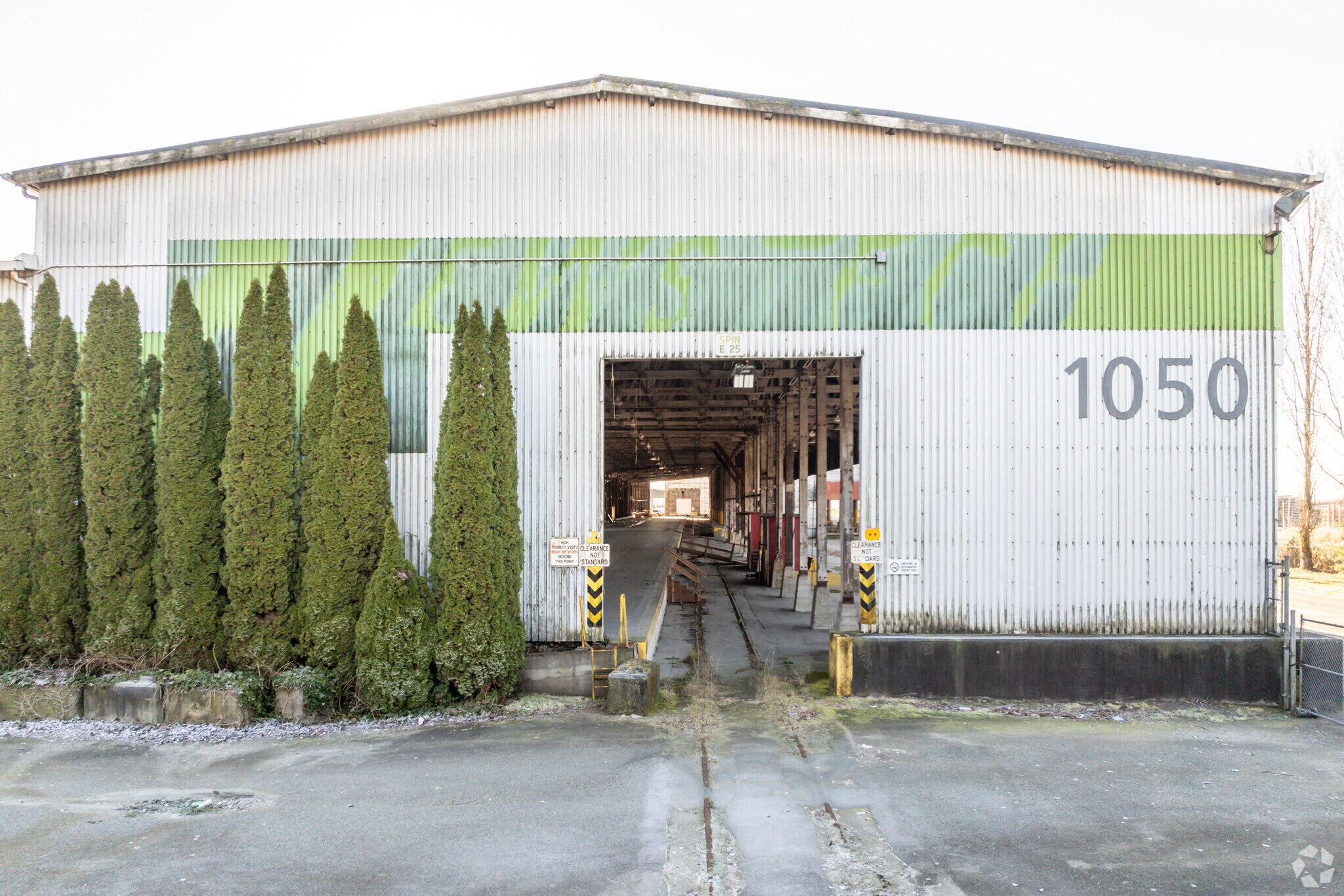 1050 United Blvd, Coquitlam, BC à louer Photo du bâtiment- Image 1 de 8