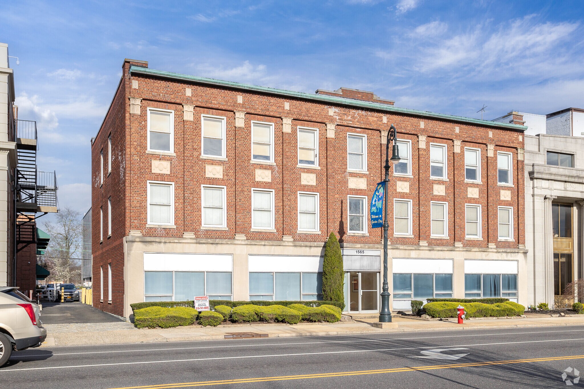 1565 Franklin Ave, Garden City, NY à louer Photo du bâtiment- Image 1 de 7