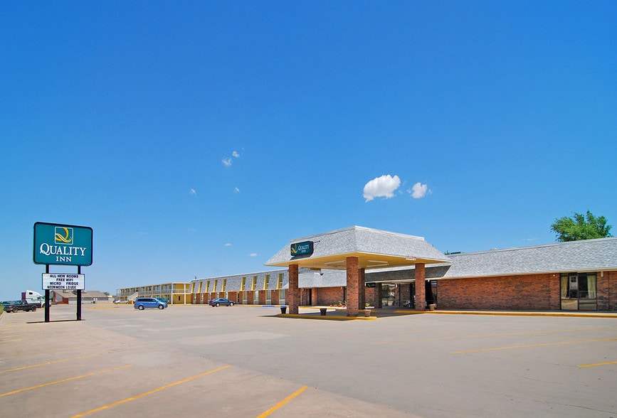 720 E Pancake Blvd, Liberal, KS à vendre - Photo du bâtiment - Image 3 de 7