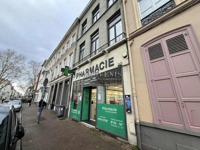Retail in Lille for sale Building Photo- Image 1 of 4