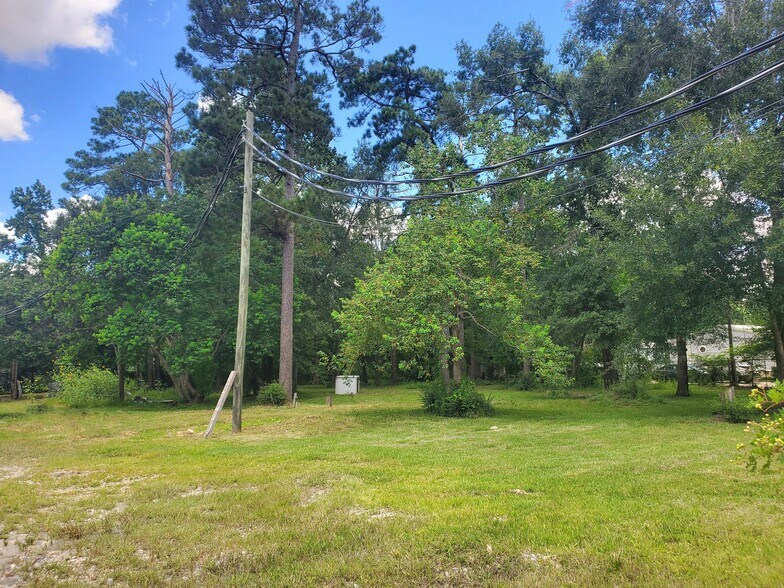 1544 Jefferson Chemical Rd, Conroe, TX à louer - Photo du bâtiment - Image 3 de 45