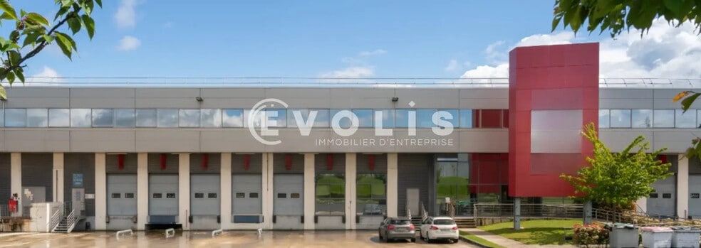 Industrial in Les Ulis for lease - Building Photo - Image 2 of 16