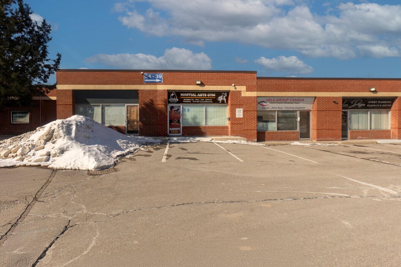 3045 Southcreek Rd, Mississauga, ON L4X 2X7 - Unit 53 -  - Interior Photo - Image 1 of 5