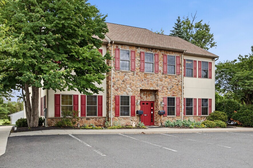 1133 DeKalb Pike, Blue Bell, PA à vendre - Photo du bâtiment - Image 2 de 35