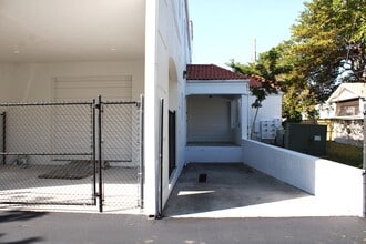 3060-3066 Tamiami Trl N, Naples, FL for lease Building Photo- Image 1 of 6