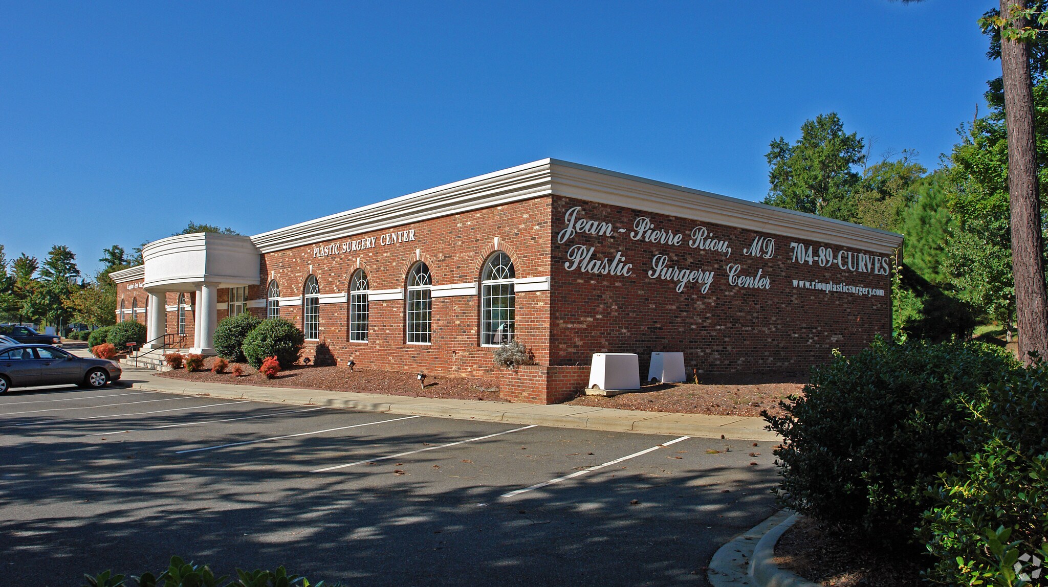 19615 Liverpool Pky, Cornelius, NC for lease Primary Photo- Image 1 of 6