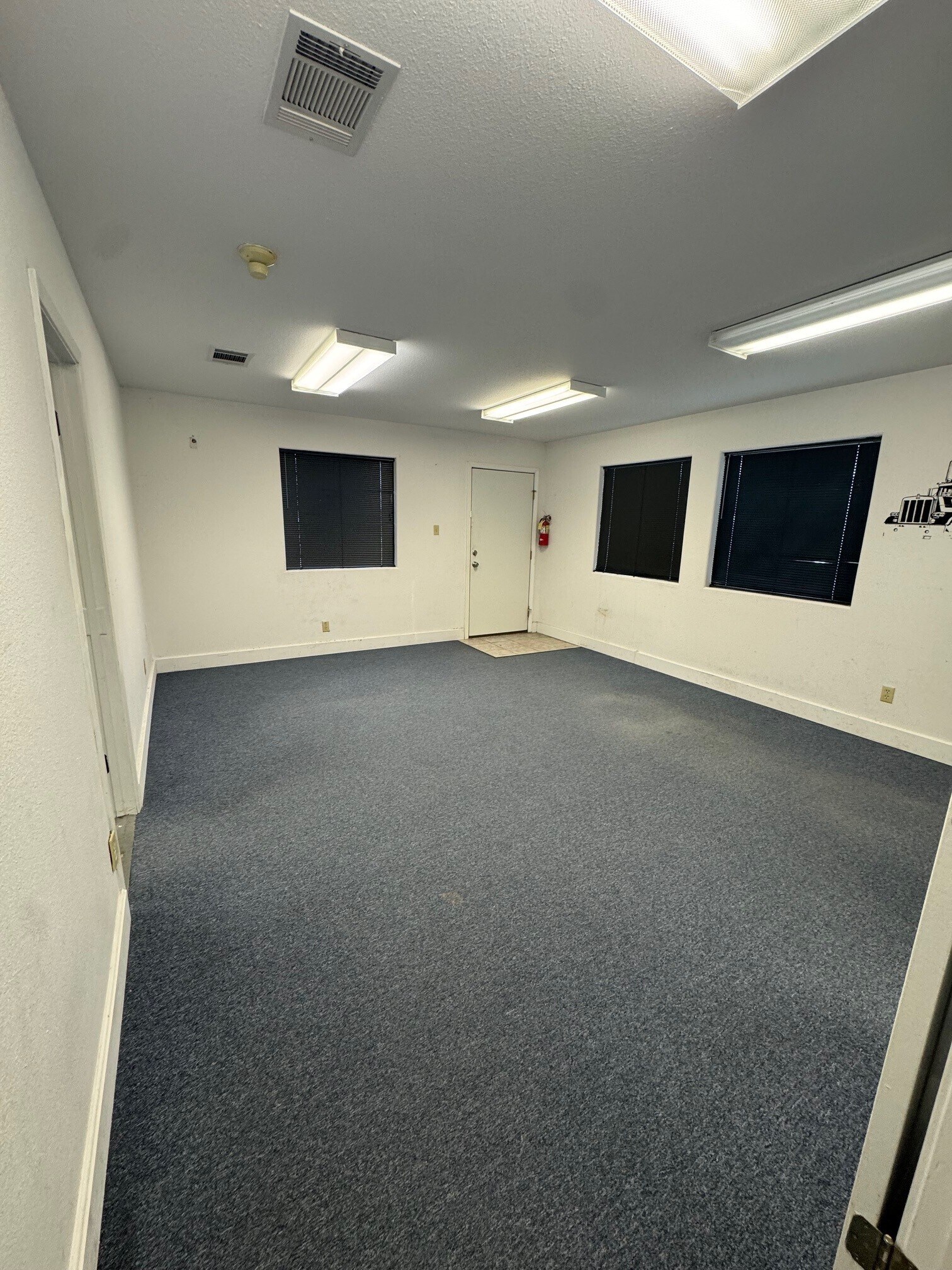 2019 Clovis R Barker Rd, San Marcos, TX for lease Interior Photo- Image 1 of 4