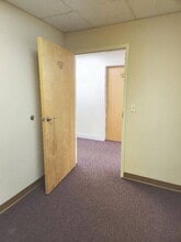 320 Robinson Ave, Newburgh, NY for lease Interior Photo- Image 2 of 2