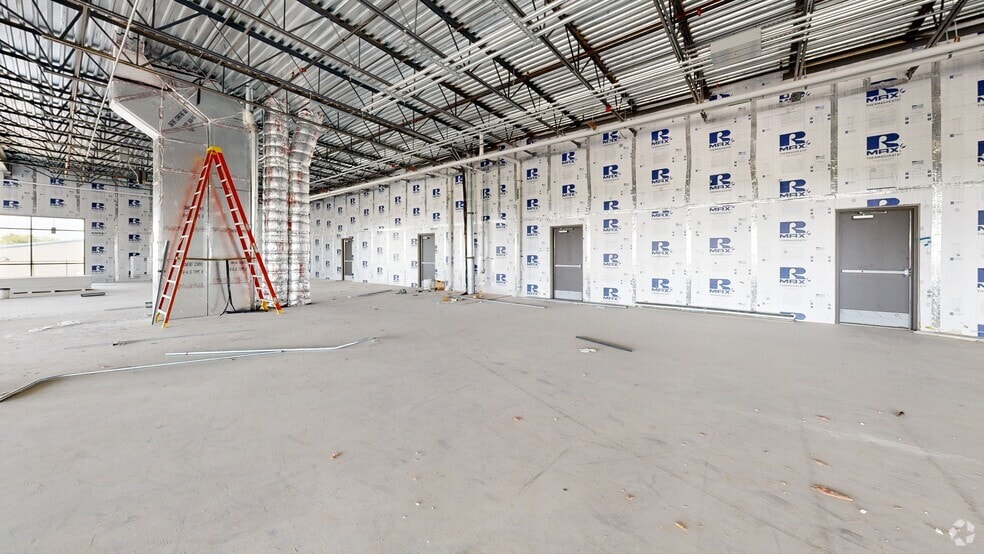 Shaenfield & Loop 1604, San Antonio, TX for lease - Matterport 3D Scan - Image 3 of 12