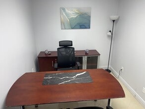 2801 Greene St, Hollywood, FL for lease Interior Photo- Image 1 of 2
