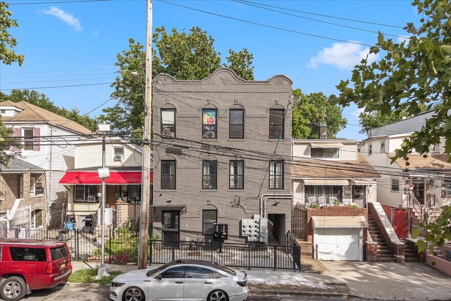 2740 Sexton Pl, Bronx, NY à vendre - Photo du bâtiment - Image 2 de 29