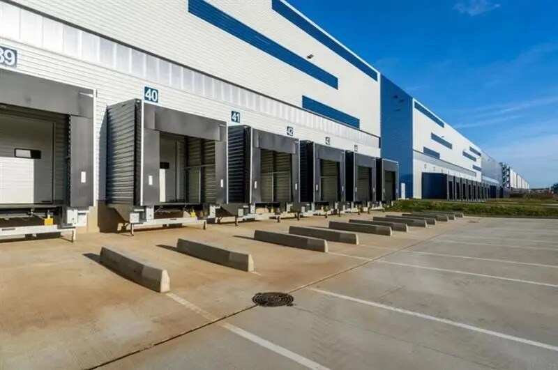 Industriel dans Villenoy à louer - Photo du bâtiment - Image 3 de 7