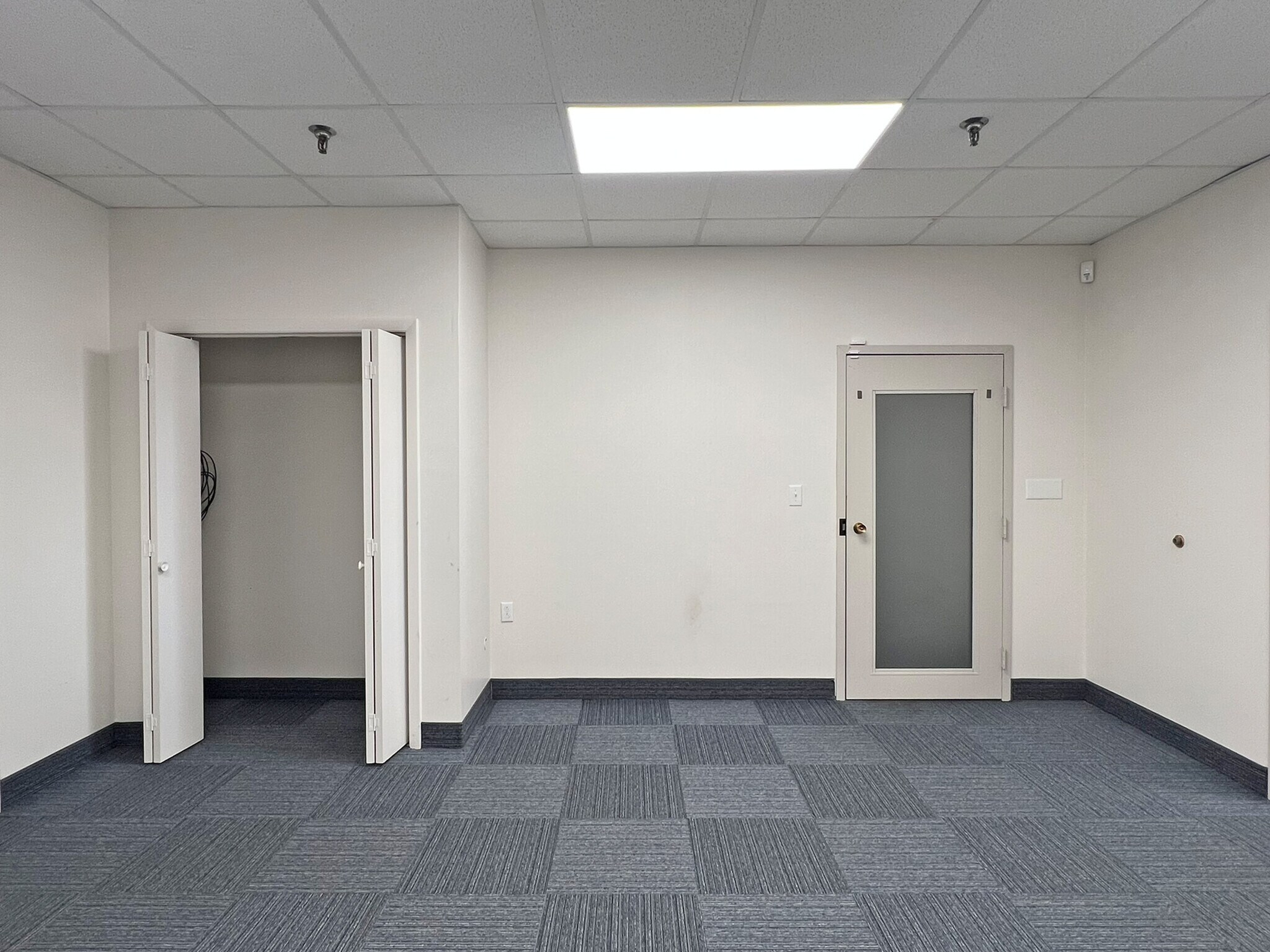 2800-2860 W 21st St, Erie, PA for lease Interior Photo- Image 1 of 8