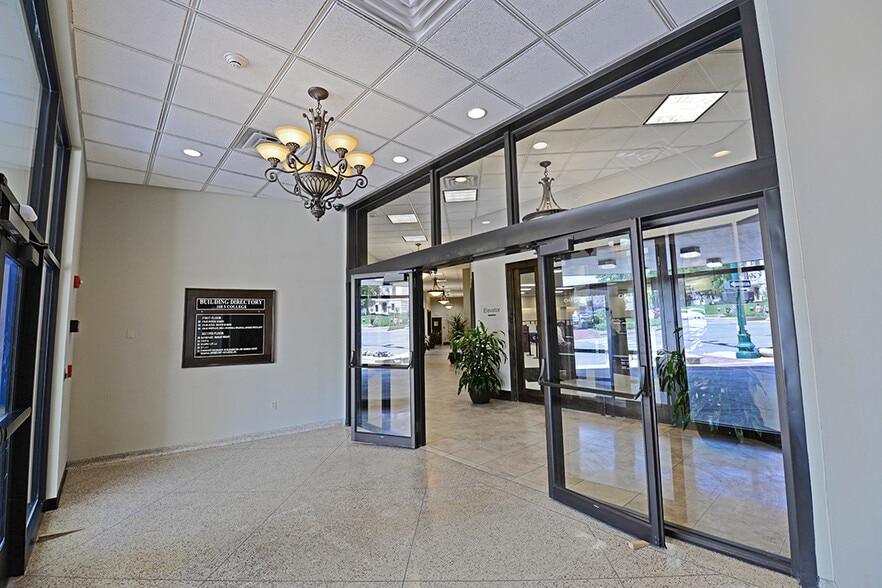 100 S College Ave, Bloomington, IN for lease - Interior Photo - Image 3 of 10