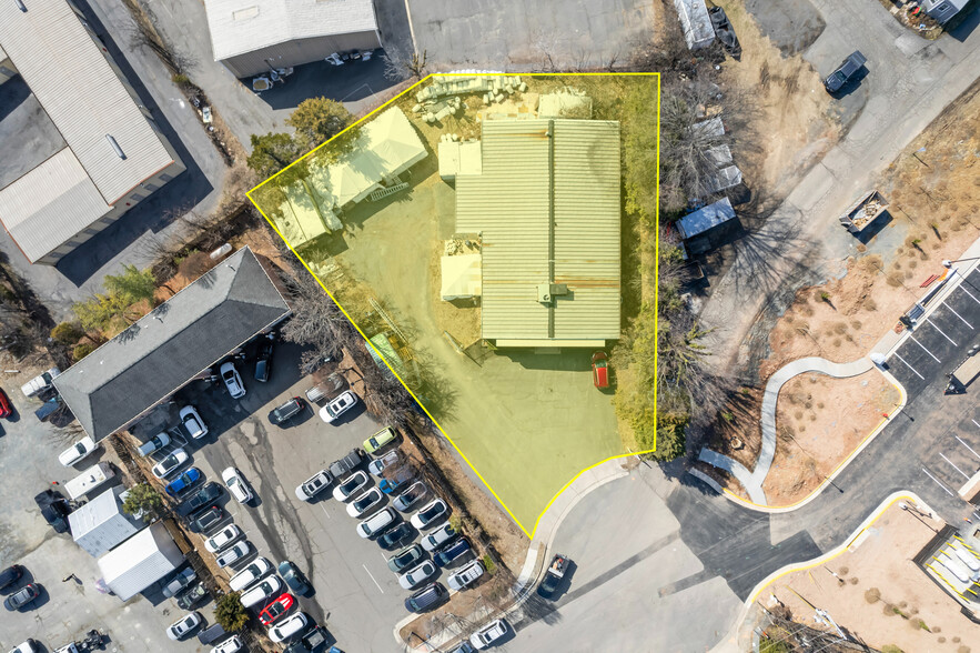 309 Parker Ct SE, Leesburg, VA for lease - Building Photo - Image 2 of 23