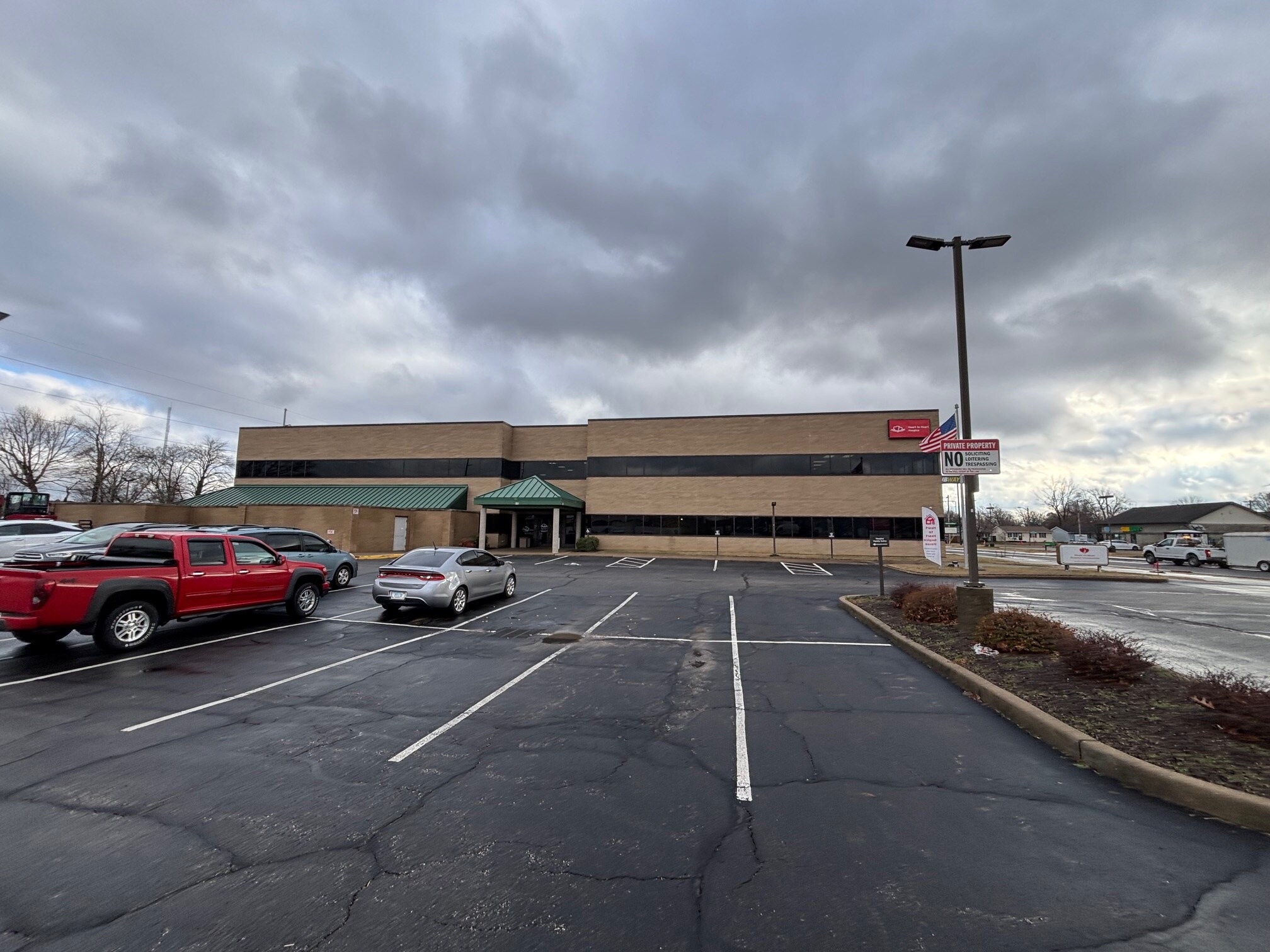 610 E Walnut St, Evansville, IN à louer Photo principale- Image 1 de 14