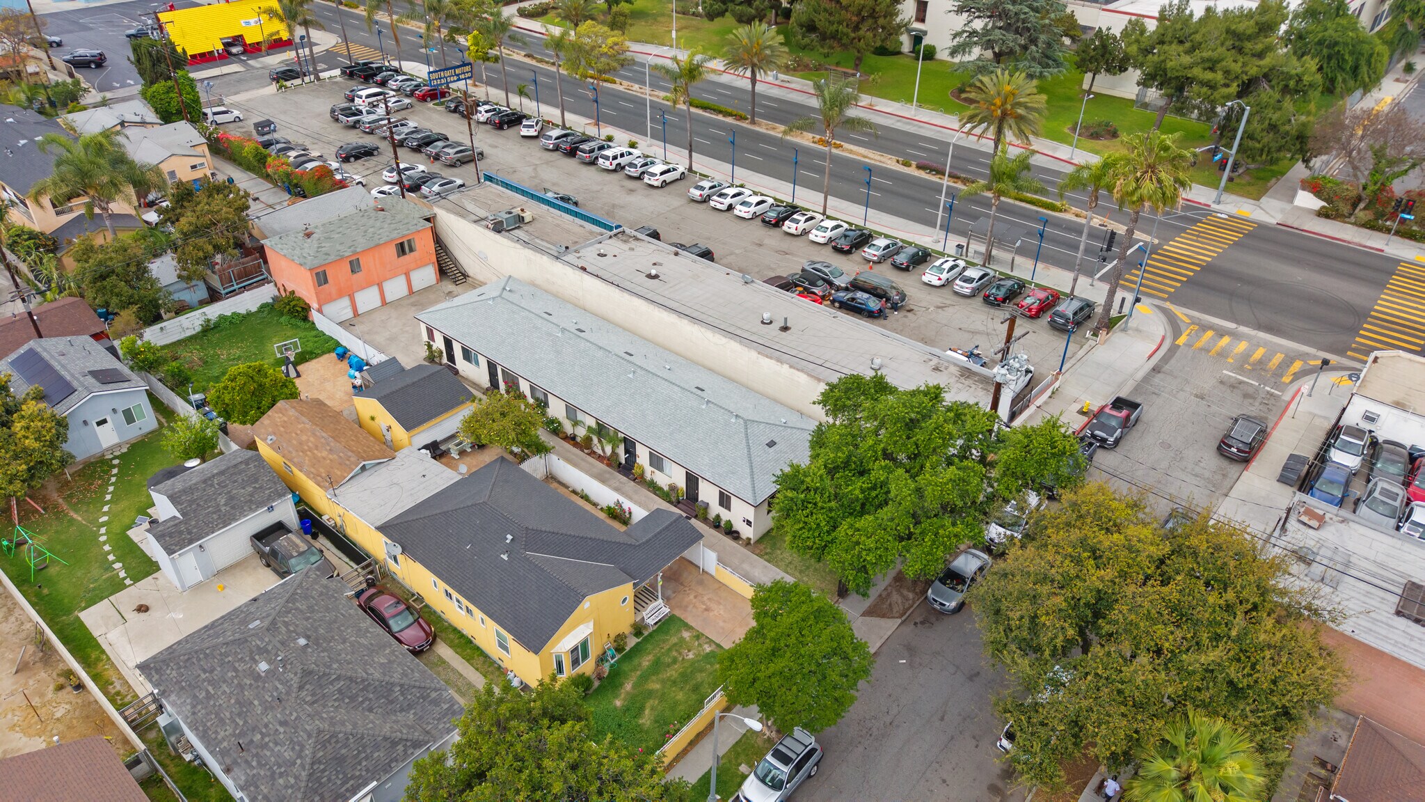 8915 Elizabeth Ave, South Gate, CA à vendre Photo du bâtiment- Image 1 de 1