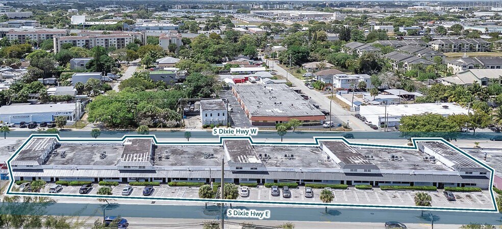 1311-1401 S Dixie Hwy E, Pompano Beach, FL à vendre - Photo du bâtiment - Image 2 de 13