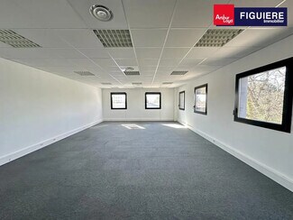 More details for 210 Chemin Des Valladets, Éguilles - Office for Lease