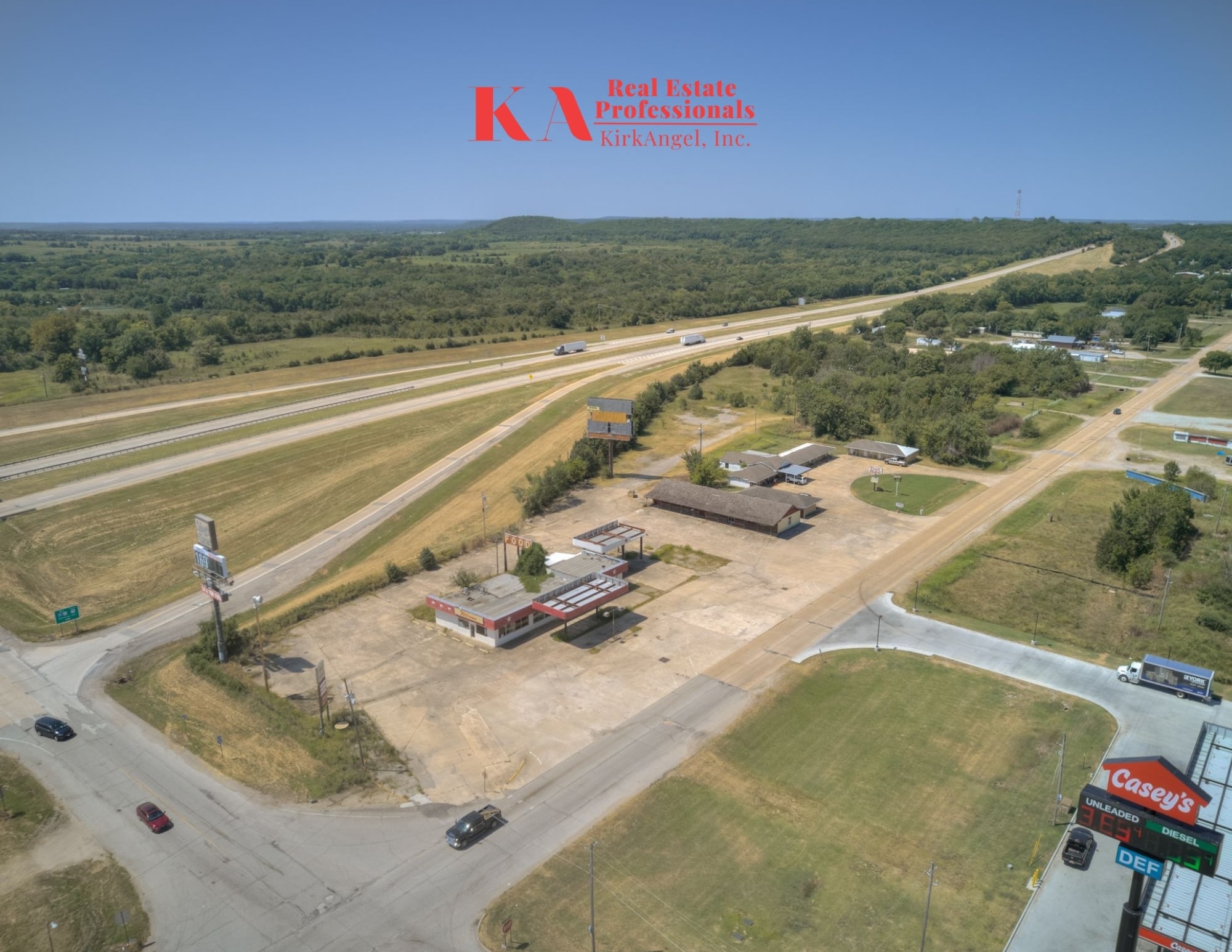 Premier I-40 Truck Stop Location portfolio of 4 properties for sale on LoopNet.ca Building Photo- Image 1 of 18