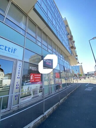 Plus de détails pour Commerce de détail à vendre