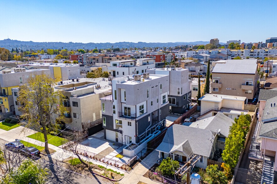 5263 Cartwright Ave, North Hollywood, CA à vendre - Photo principale - Image 1 de 1