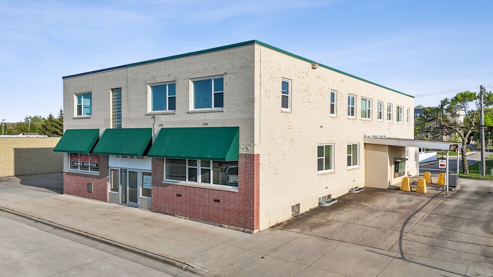 133 W Main Ave, West Fargo, ND à louer - Photo du bâtiment - Image 1 de 9