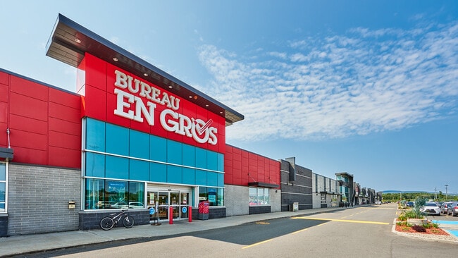 More details for 4605 Boul de l'Auvergne, Québec, QC - Retail for Lease