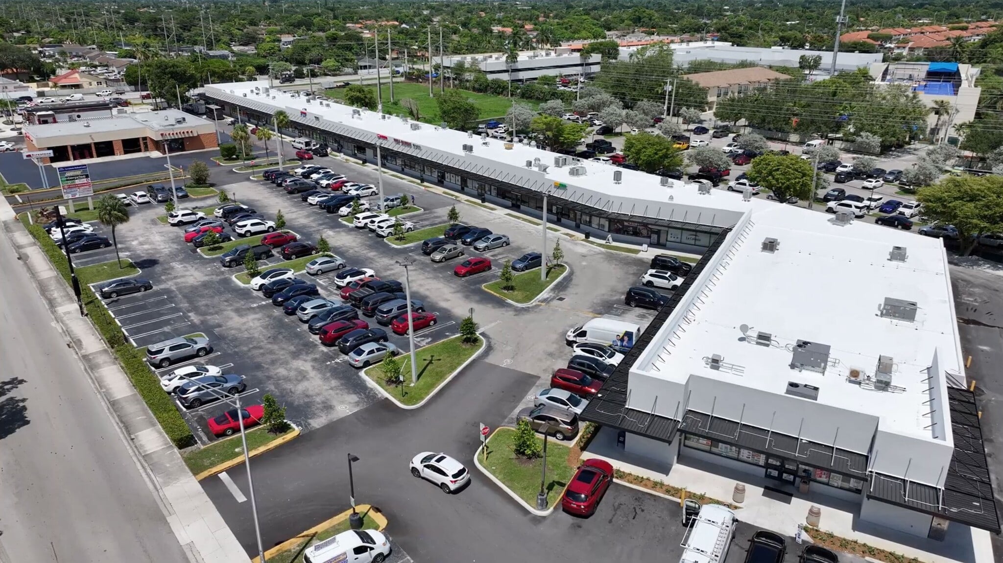 5600-5825 SW 137th Ave, Miami, FL for lease Primary Photo- Image 1 of 3