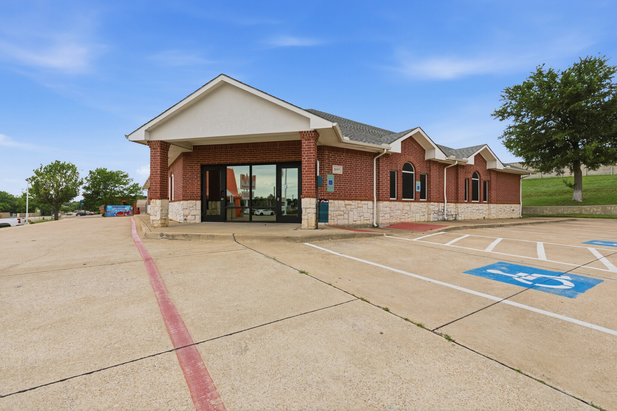1695 S State Highway 121, Lewisville, TX à vendre Photo principale- Image 1 de 27