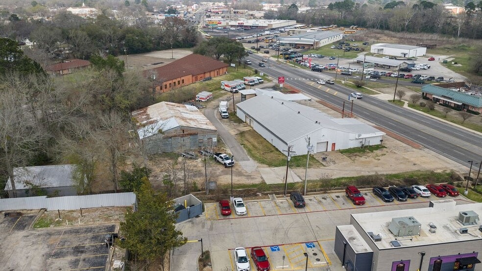 1006 South Timberland Dr, Lufkin, TX for sale - Building Photo - Image 3 of 31