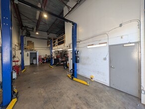 8468 162 St, Surrey, BC for lease Interior Photo- Image 2 of 13