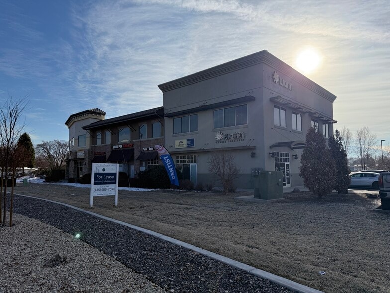 4546 S Atherton Dr, Taylorsville, UT for lease - Building Photo - Image 2 of 8