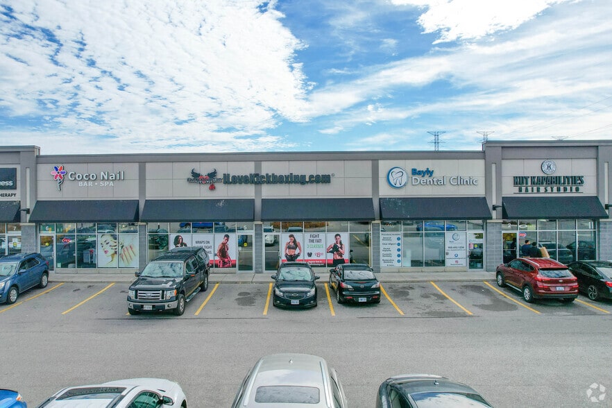 1635 Bayly St, Pickering, ON for lease - Building Photo - Image 2 of 5