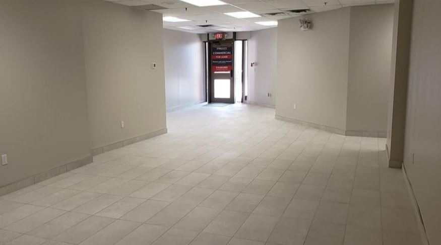 691 Richmond St, London, ON for lease - Interior Photo - Image 3 of 3