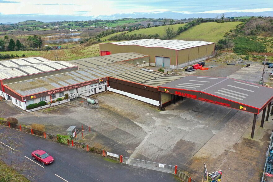 51 Lisburn Rd, Ballynahinch à vendre - Photo du bâtiment - Image 2 de 20