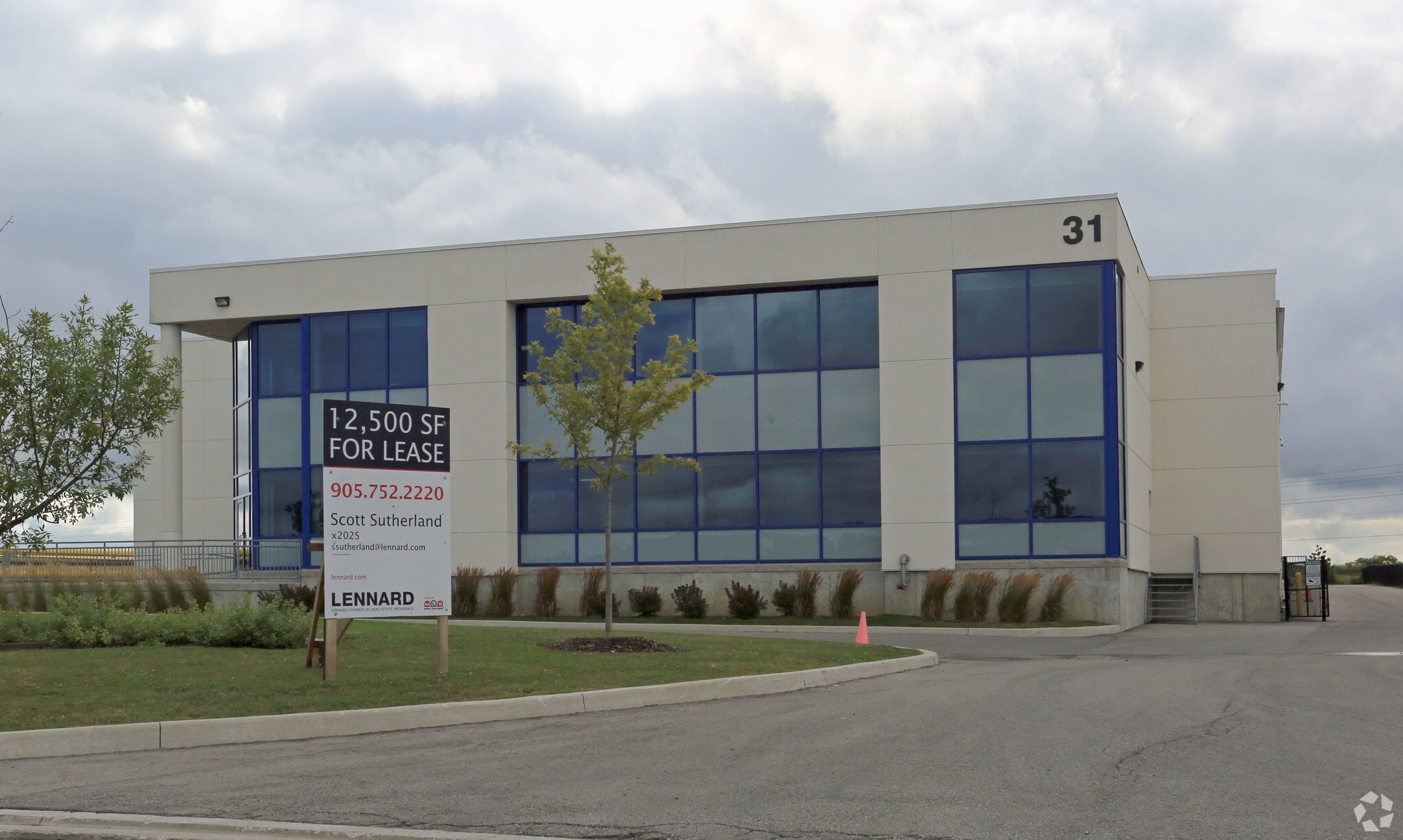 31 Anderson Blvd, Uxbridge, ON for sale Primary Photo- Image 1 of 1