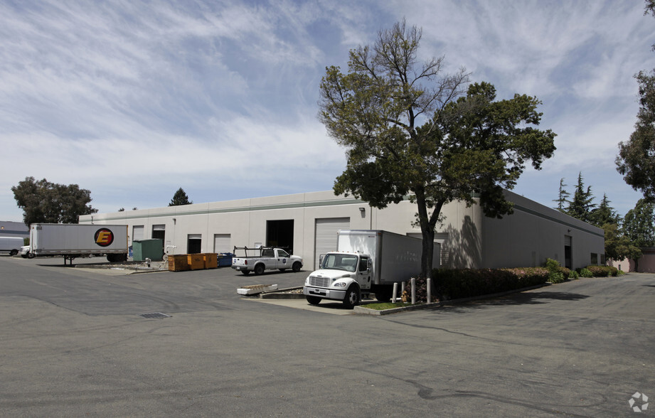 1400-1480 Whipple Rd, Union City, CA for lease - Building Photo - Image 2 of 4