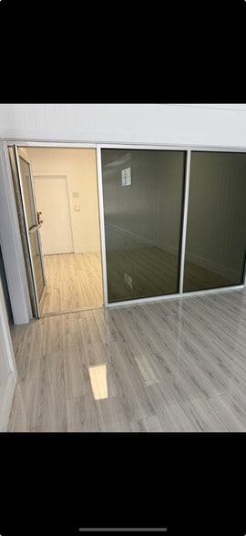 618 E Ocean Ave, Boynton Beach, FL for lease - Interior Photo - Image 3 of 12