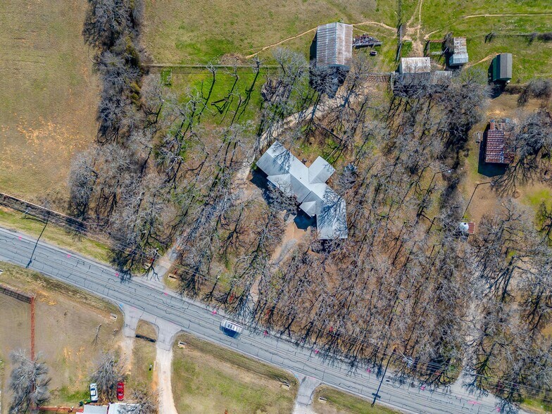 1601 W FM 917, Joshua, TX à vendre - Photo principale - Image 2 de 3